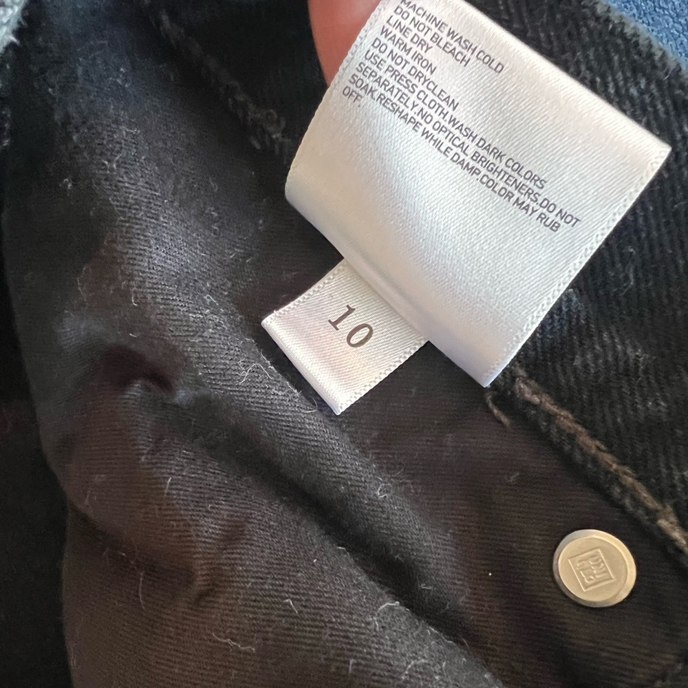 UNIQLO UNISEX CLASSIC BLACK JEANS CAPSULE WARDROBE CLOSET STAPLE PREP PREPPY EUC - Picture 11 of 12